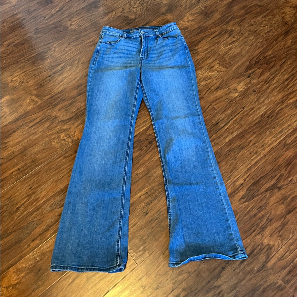 Old Navy Women's Flare Jeans in Blue